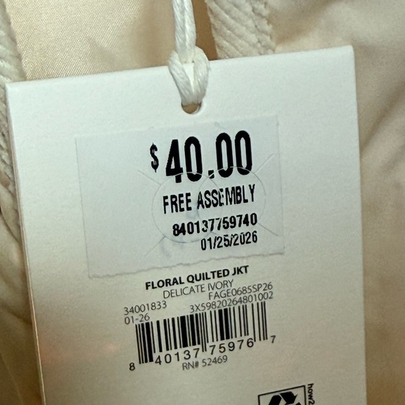 NWT Sold Out Free Assembly Quilted Collar Jacket in Cream - Picture 7 of 7